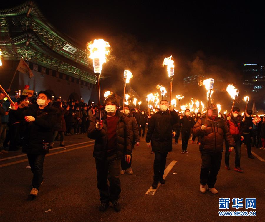 （国际）（2）韩国民众再次举行集会要求朴槿惠下台