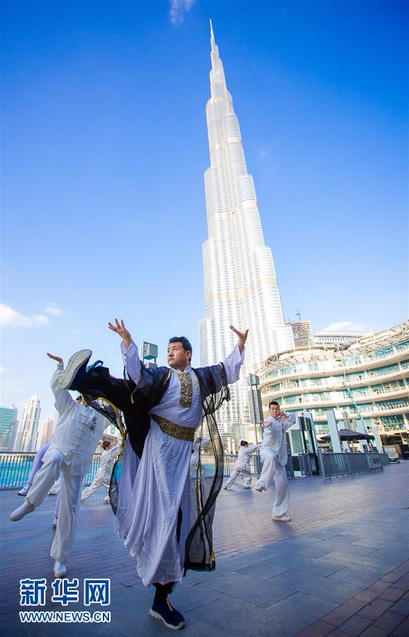 （国际）（1）中华文化快闪活动在迪拜举行