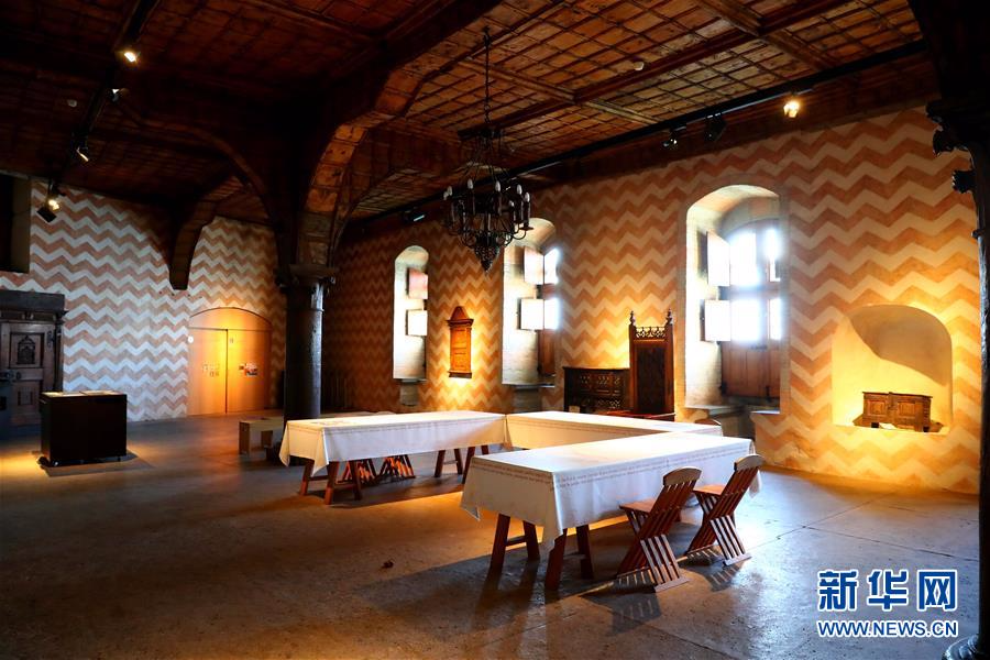 （国际）（5）历史悠久的中世纪水上城堡——希永堡