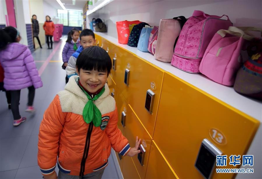 上海137万中小学生迎来春季学期开学