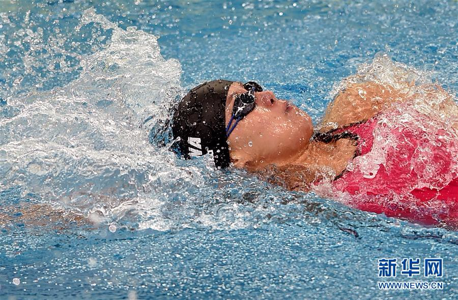 （体育）（1）游泳——冠军赛：傅园慧晋级女子100米仰泳半决赛