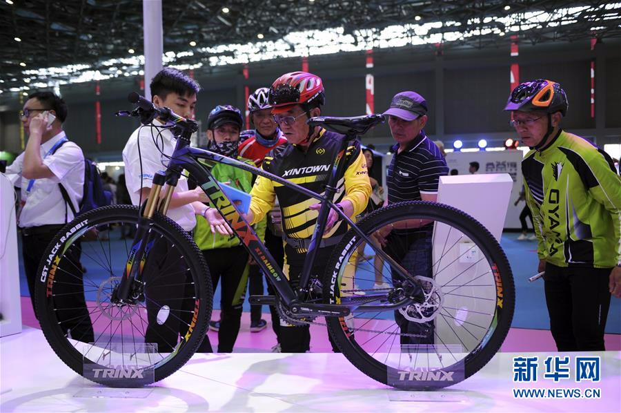 （经济）（1）第27届中国国际自行车展览会在上海开幕