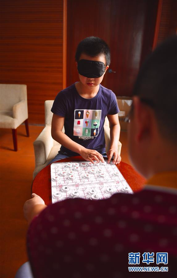 （图片故事）（6）盲童黄智辉：知识带来光明