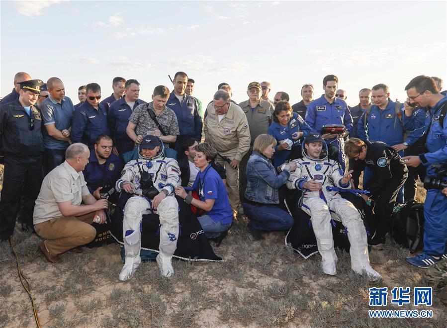 （外代一线）（3）俄法宇航员从国际空间站平安返回地面