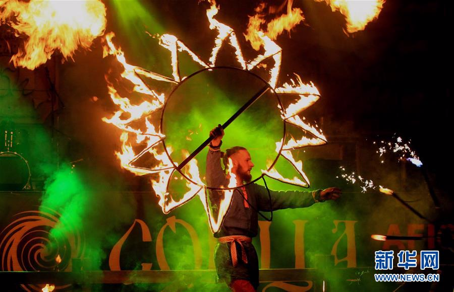 （XHDW）（3）白俄罗斯民俗节上的火把表演