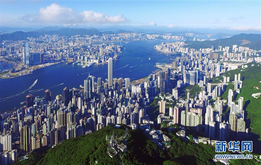 （新华全媒头条·香港回归二十周年·图文互动）（1）与祖国同舟共济 为梦想风雨兼程——庆祝香港回归20周年
