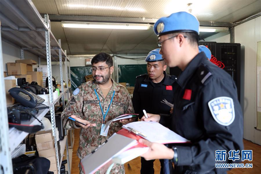 中国第五支驻利维和警察防暴队顺利通过联合国装备大核查