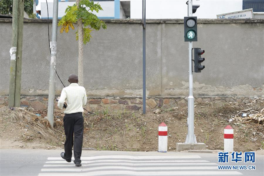（国际·图文互动）（3）布隆迪用上中国造的红绿灯