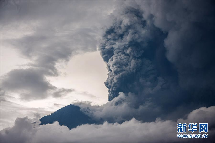 （国际）（1）印尼巴厘岛火山喷发