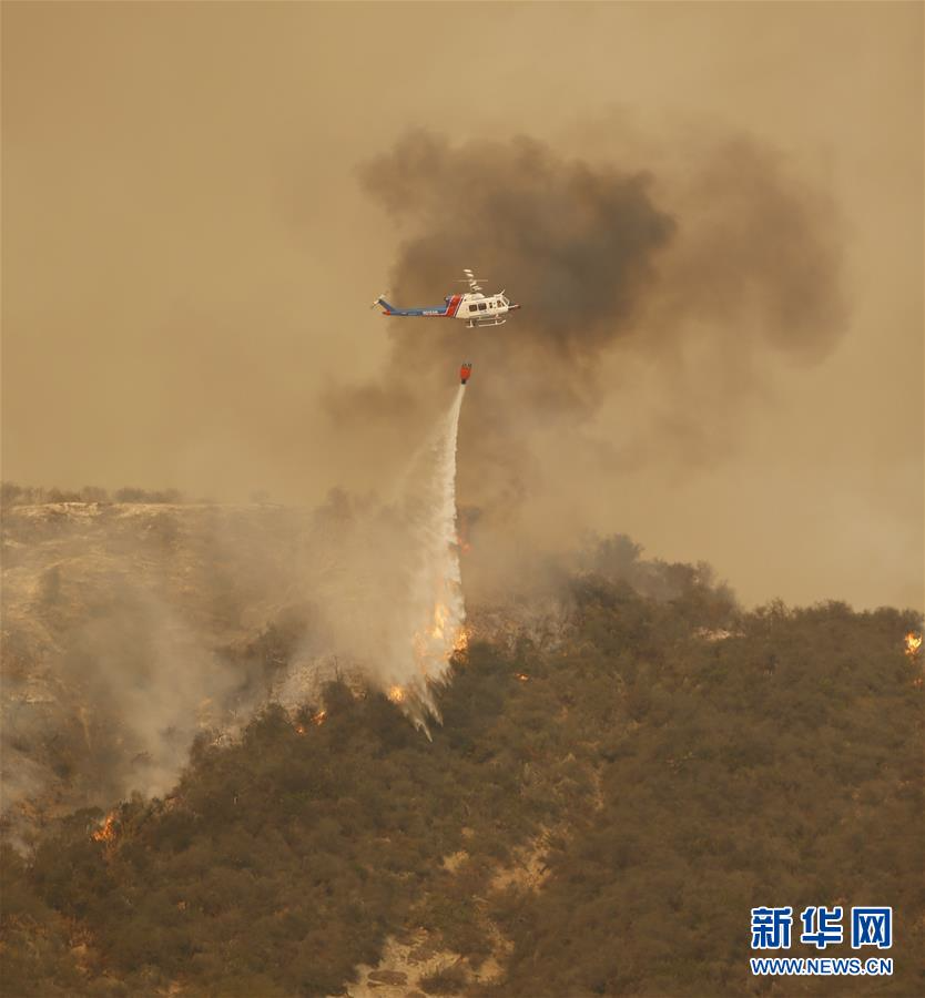 （国际）（9）加州南部山火威胁圣巴巴拉