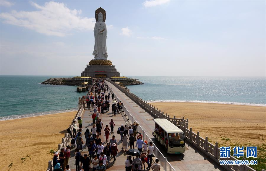 #（经济）（4）元旦小长假期间全国共接待国内游客1.33亿人次