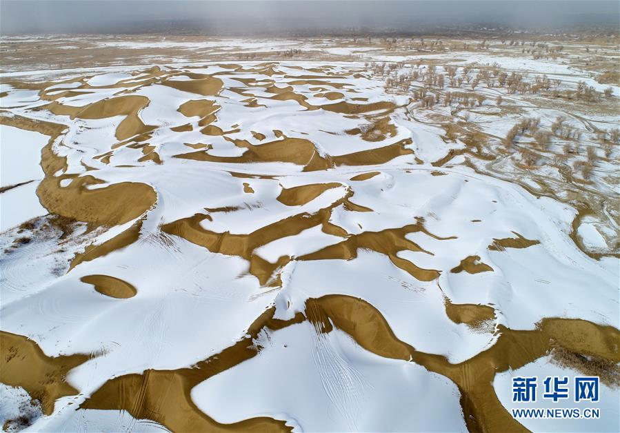 #（环境）（13）塔克拉玛干沙漠雪景如画
