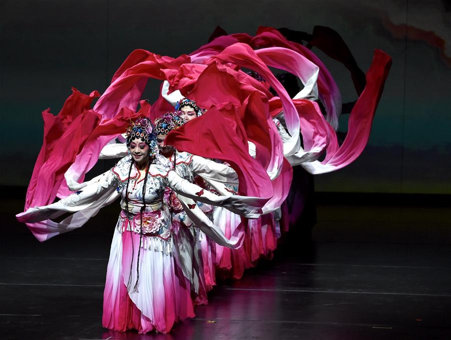 （文化）（1）“我爱北京——市民新春联欢会”在国家大剧院举行
