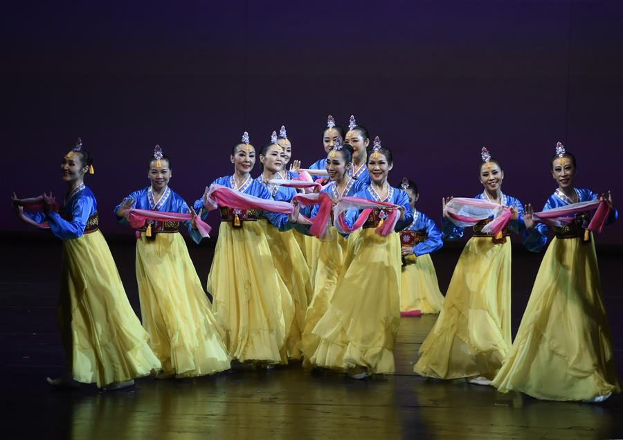 （文化）（2）“我爱北京——市民新春联欢会”在国家大剧院举行