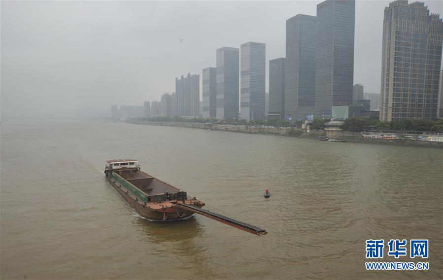 （XHDW）（3）长沙雨急 湘江水涨