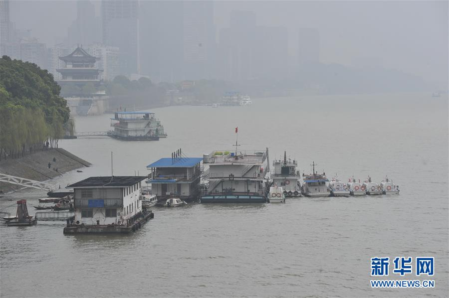 （XHDW）（4）长沙雨急 湘江水涨