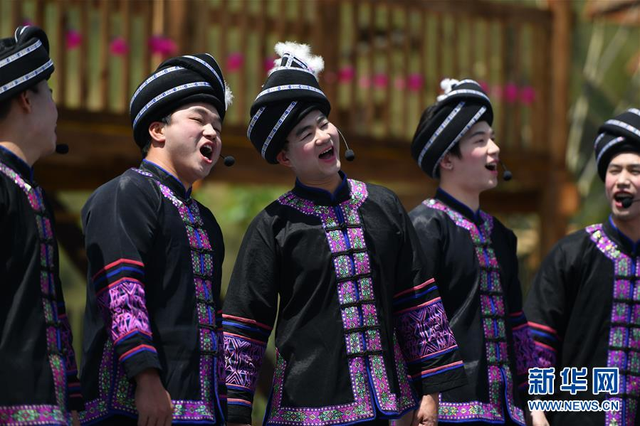 （文化）（2）中国侗族大戊梁歌会在湘举行