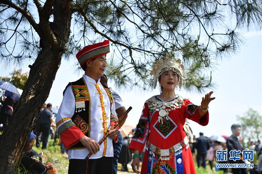 （文化）（3）中国侗族大戊梁歌会在湘举行