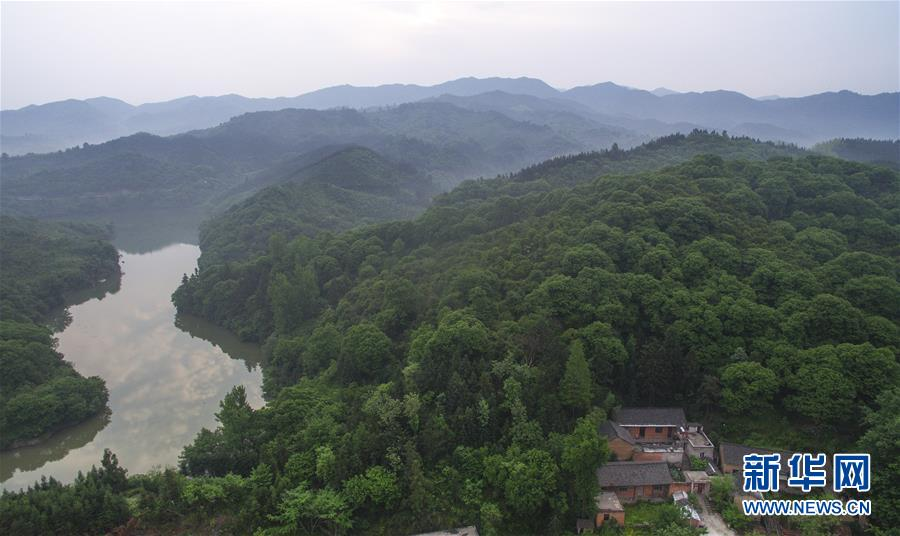 （美丽中国）（2）大山里的“梦里老家”