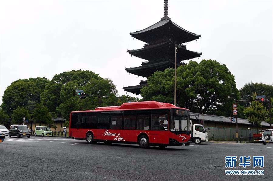 （国际）（2）日本京都街头的中国电动巴士