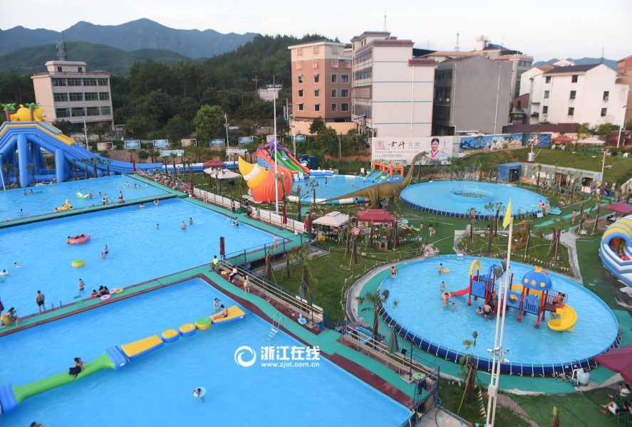 义乌一山村众筹300万建水上乐园全村村民都是老板