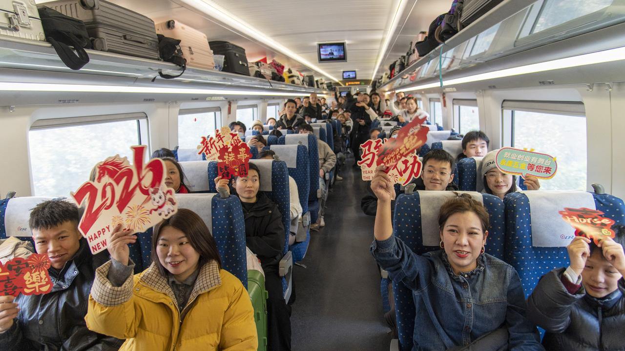 返乡专列温暖回家路