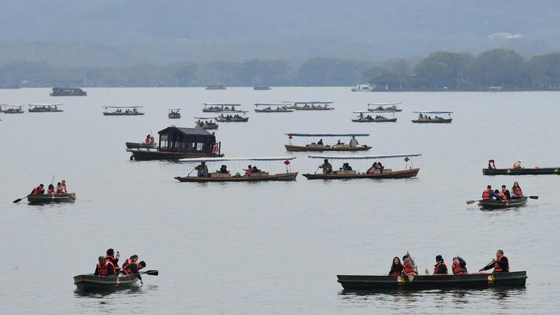 大年初三 西湖“热”游