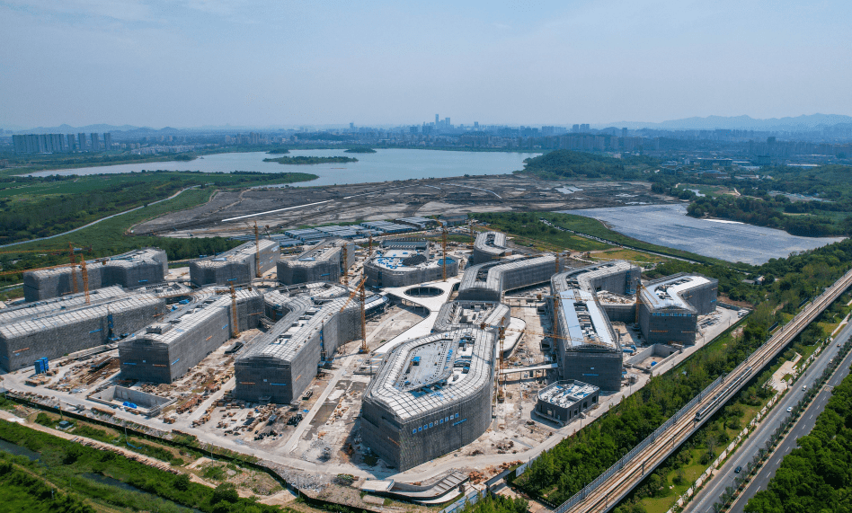 湖畔实验室初亮相