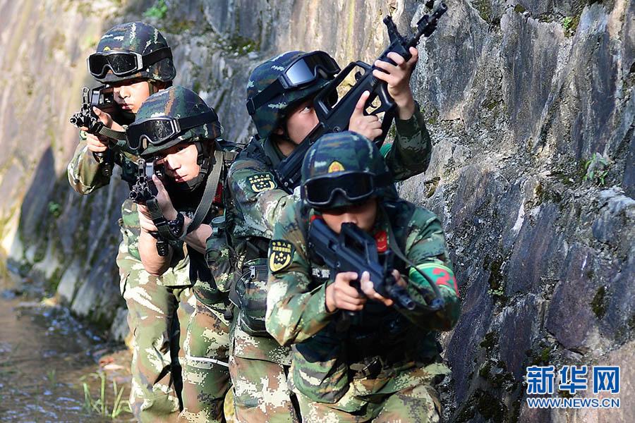 浙江武警掀起夏日练兵潮