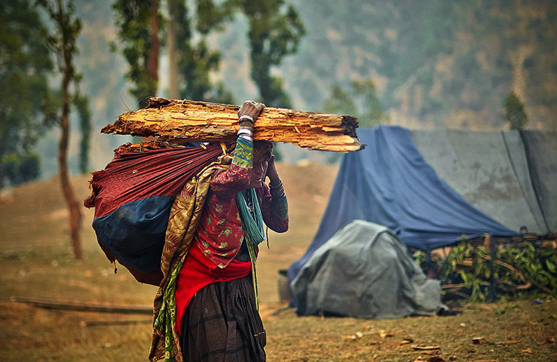 最后的狩猎人:探访尼泊尔原始部落