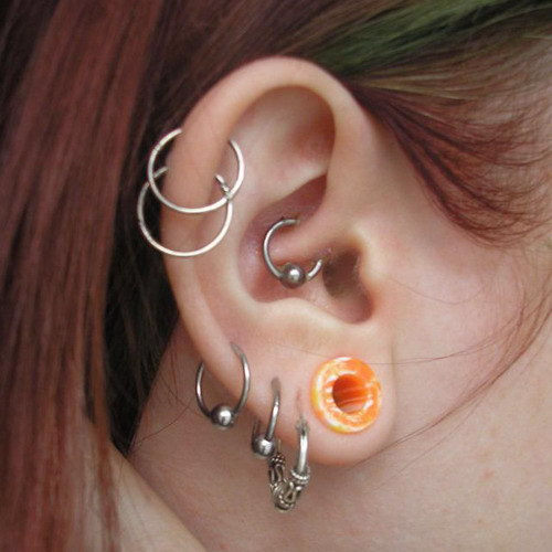 让人看了就肉疼的珠宝戴法,你敢么?