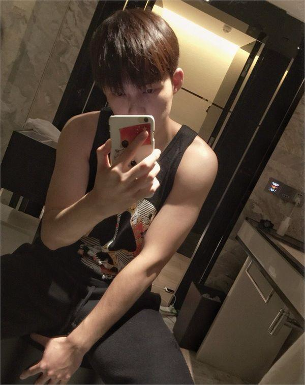 董力阿拉蕾最甜父女档超会穿 看私服照就明白了