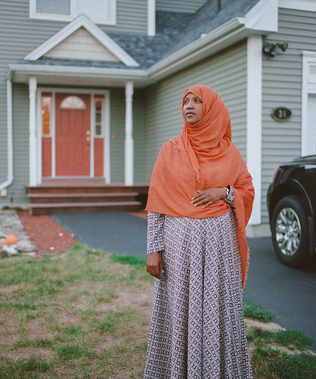 美国居民愁眉苦脸担忧生活和国家