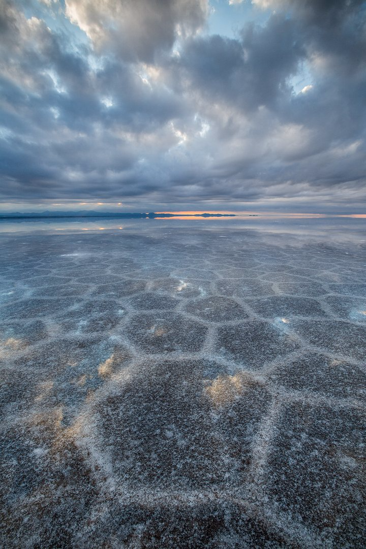 站在湖面犹如照镜子:玻利维亚盐沼美景