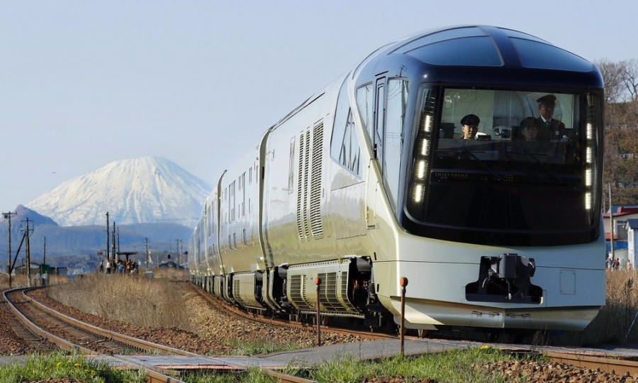自带双人床票价5万多 日本推超豪华列车