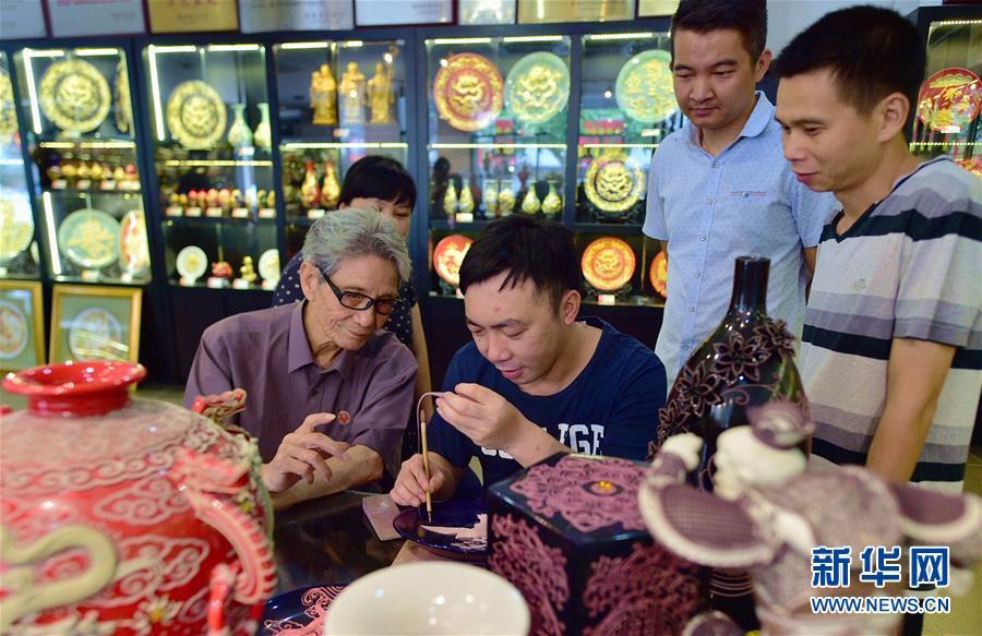 蔡氏漆线雕三百年历史创新焕光彩