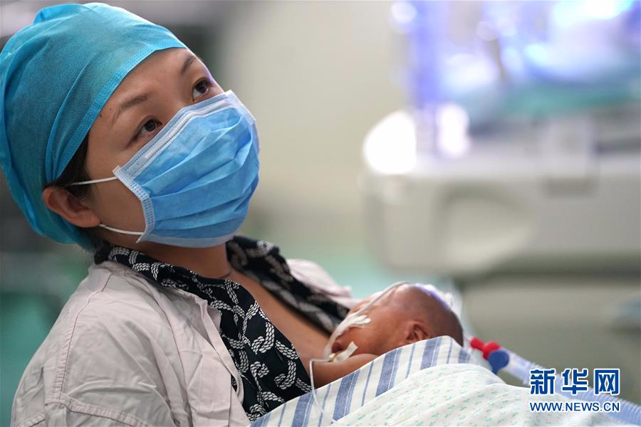 （图片故事）（6）新生儿重症监护病房（NICU）内的“37℃关爱”