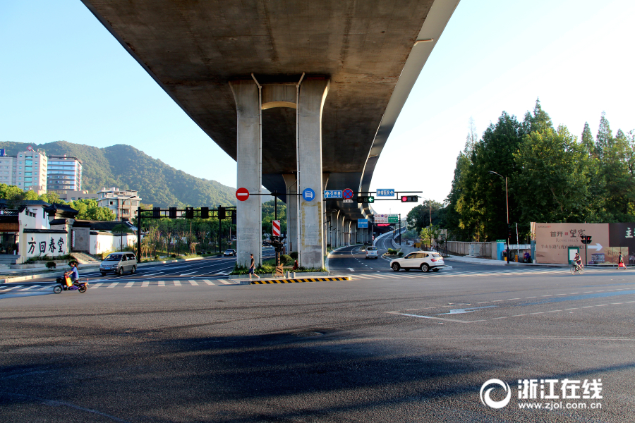 秋石快速路半山隧道南接口匝道开通